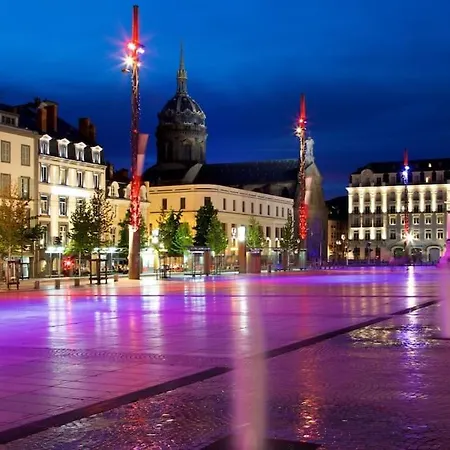 L'elegance Place De Jaude Et Garage Апартаменты