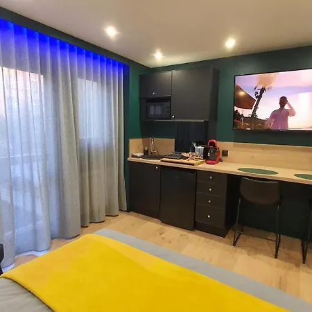 L'elegance Place De Jaude Et Garage Апартаменты Клермон-Ферран
