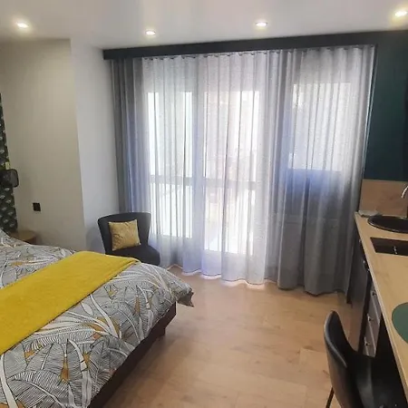 L'elegance Place De Jaude Et Garage Apartamento